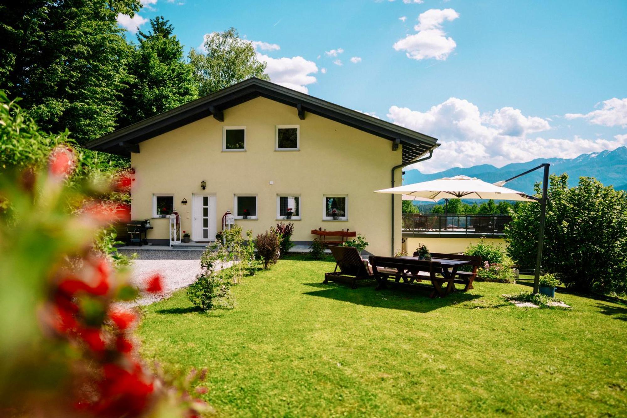 Schwalbennest Velden Apartment Velden am Worthersee Bagian luar foto